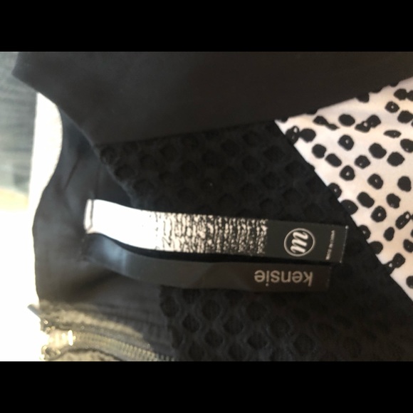 Black dress - Picture 3 of 4